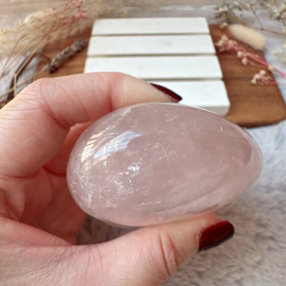 Gorgeous Rose Quartz Double Heart Carving - Picture 5 of 8